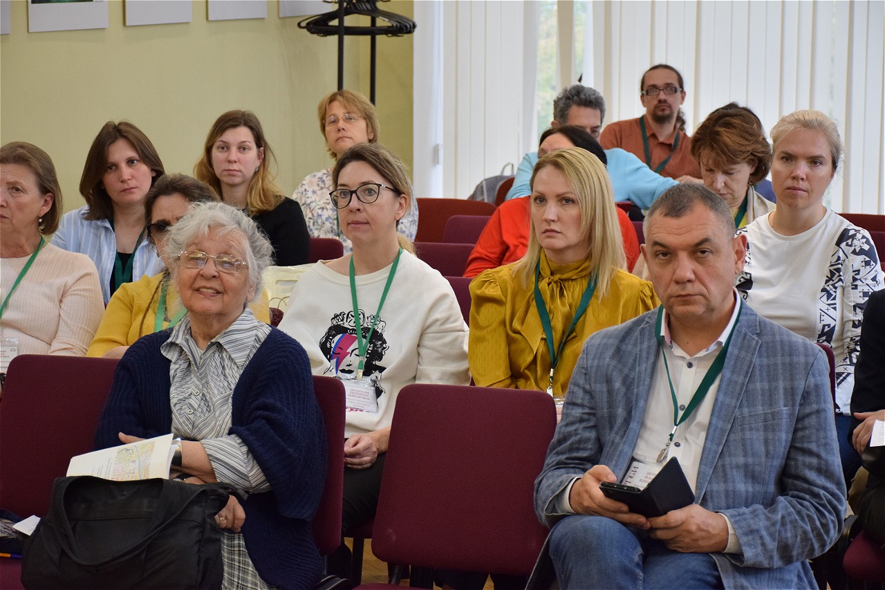 В РГБИ прошла межрегиональная конференция «Открытка в собраниях библиотек, музеев, архивов и частных коллекциях. Изучение, хранение и популяризация»