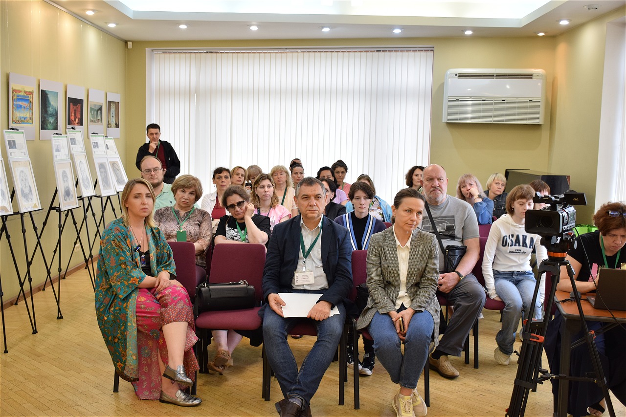 В рамках Международного фестиваля «RT.Док: Время героев» в РГБИ прошел показ фильма «Культурный фронт»